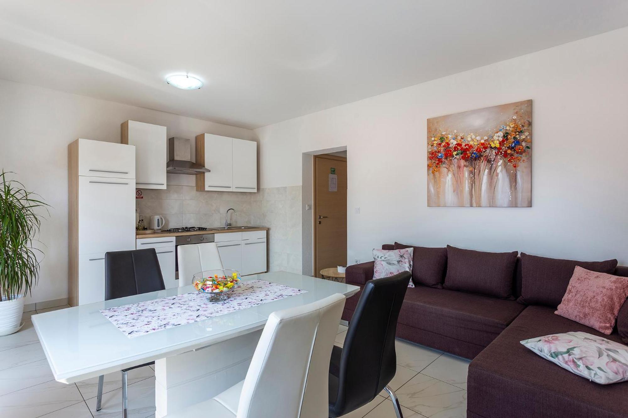 Apartments Tonka Near Beach And Sea Pula Ngoại thất bức ảnh