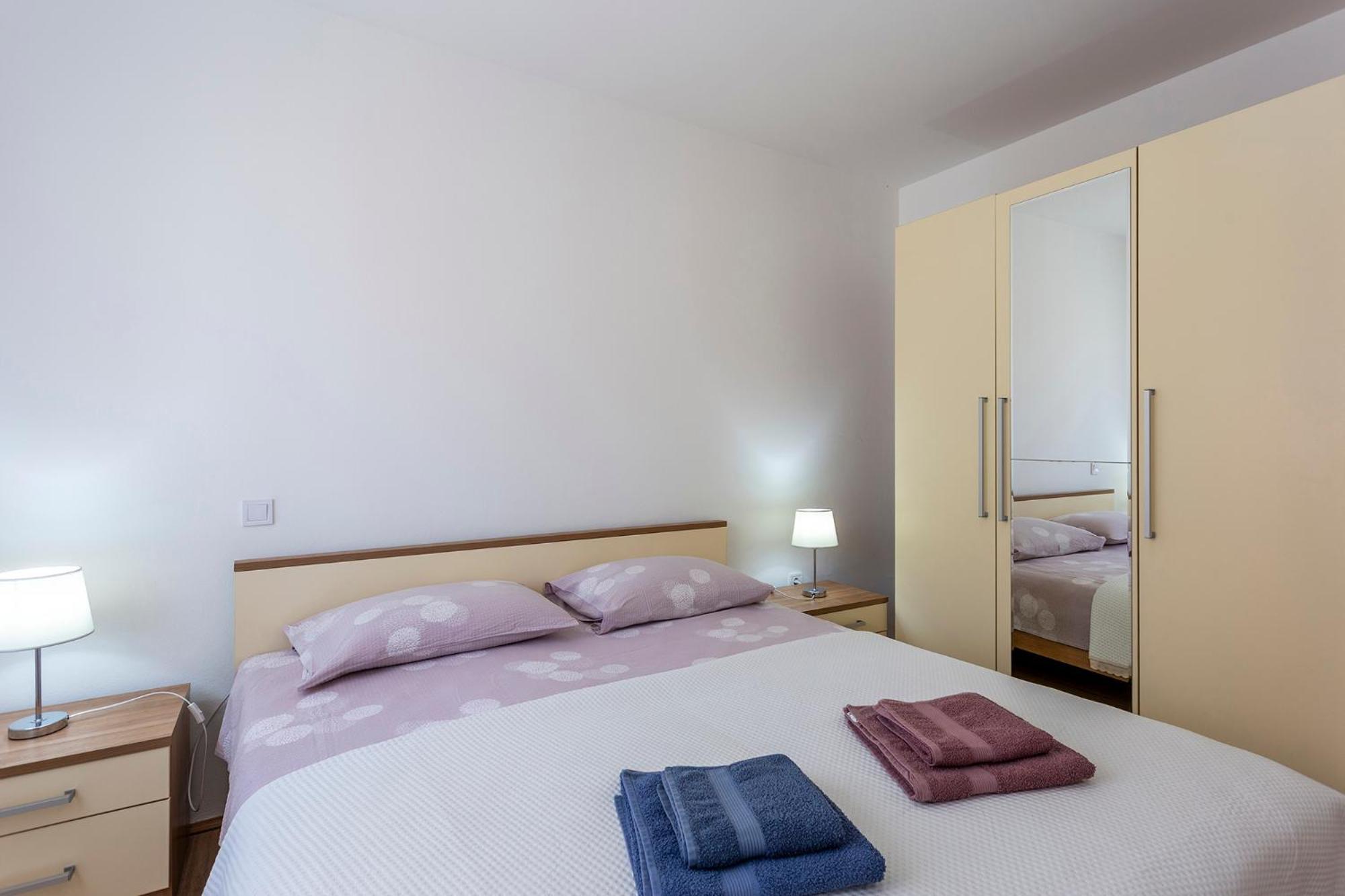 Apartments Tonka Near Beach And Sea Pula Ngoại thất bức ảnh